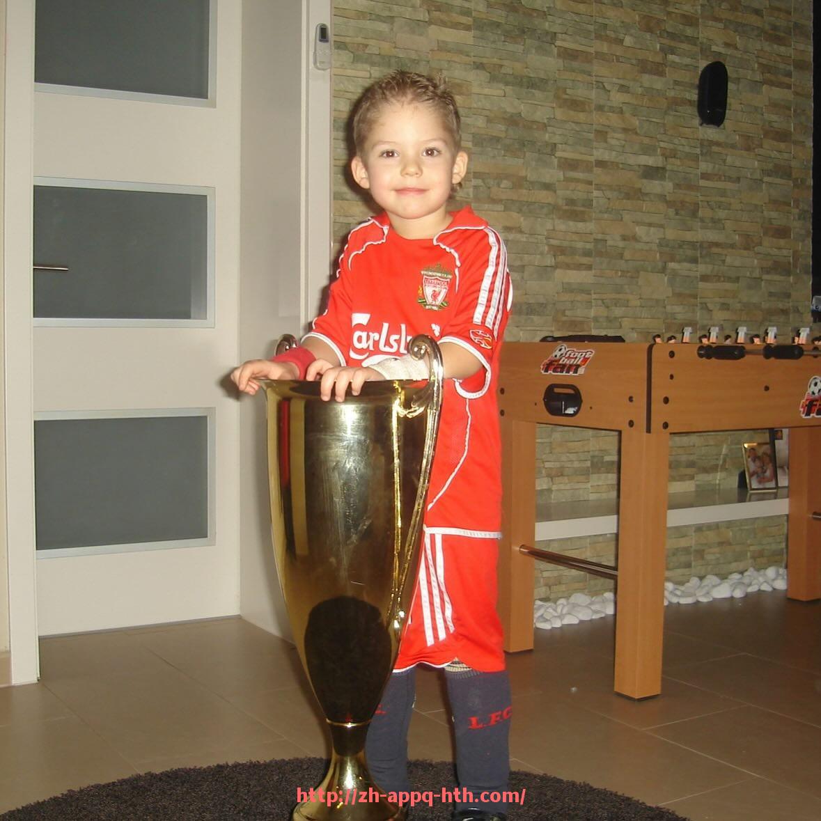 华体会hth官方网站下载-世俱杯比赛球员换人策略及换人对比赛节奏的影响