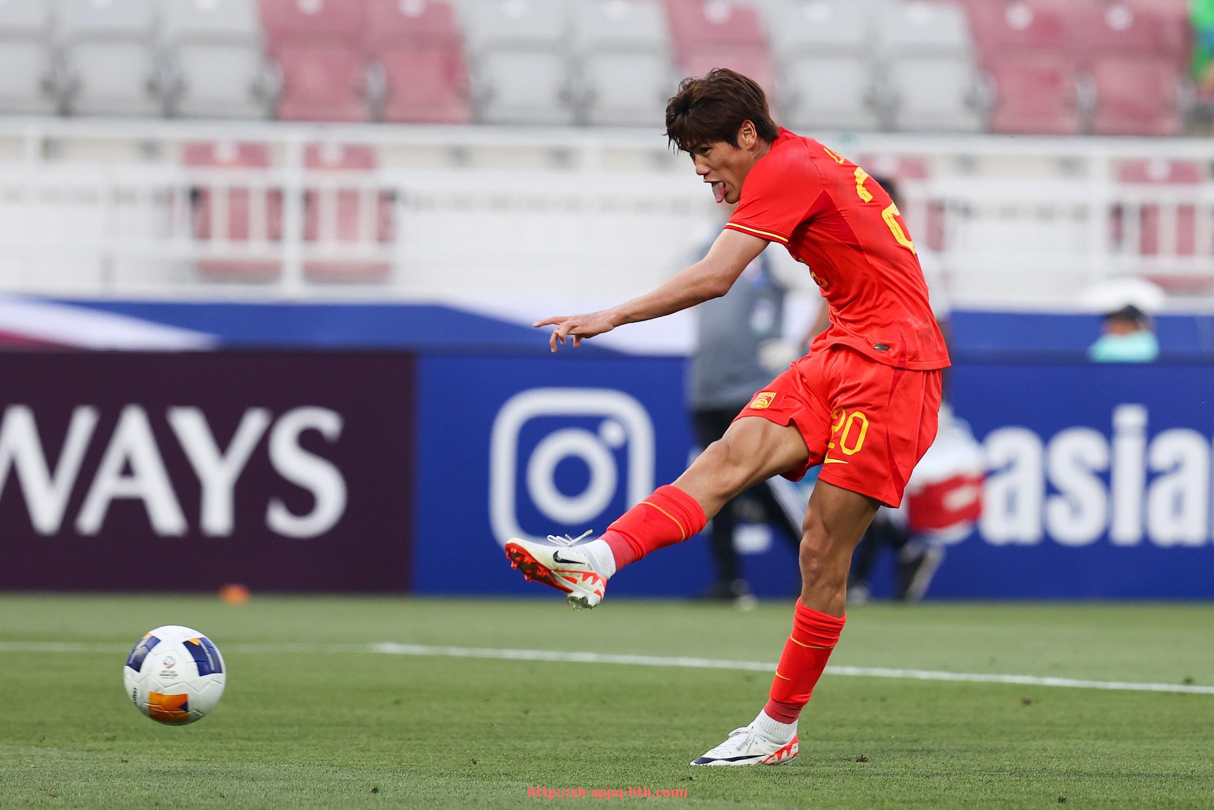 华体会hth官方网站下载-当前英超最低周薪球员名单与合同背景分析